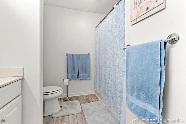 14563 Twin Oaks Street, Park Twp, MI 49424