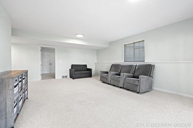 14563 Twin Oaks Street, Park Twp, MI 49424