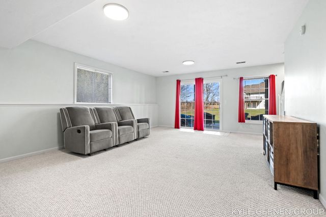 14563 Twin Oaks Street, Park Twp, MI 49424