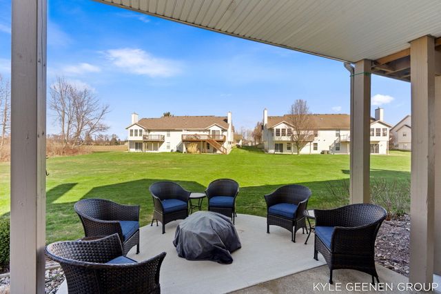 14563 Twin Oaks Street, Park Twp, MI 49424