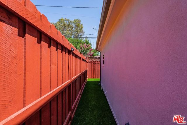 21303 Celes Street, Woodland Hills, CA 91364