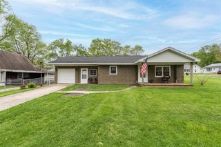 113 N Cherry Street, Augusta, MI 49012