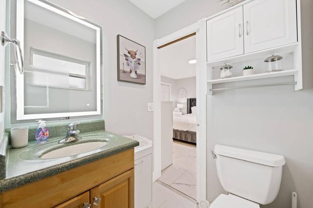 3298 N DIXIE Highway, Boca Raton, FL 33431