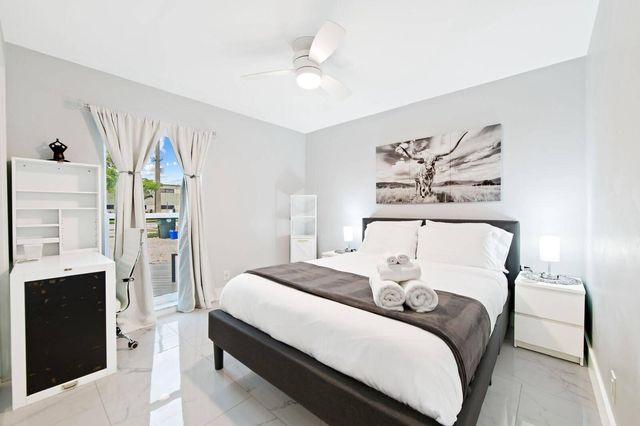 3298 N DIXIE Highway, Boca Raton, FL 33431
