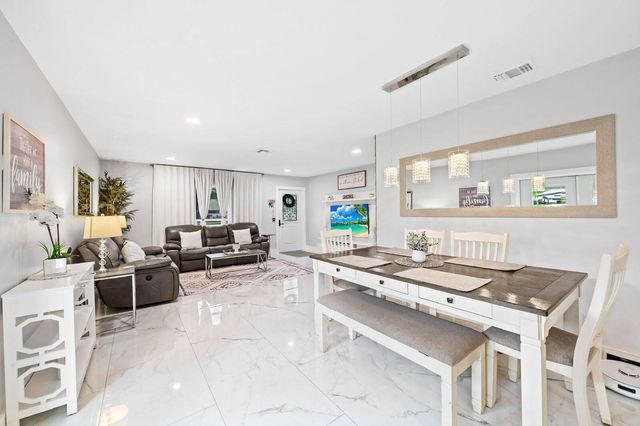 3298 N DIXIE Highway, Boca Raton, FL 33431