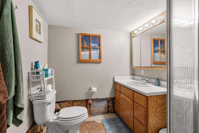 1427 OAK STREET, Oshkosh, WI 54901
