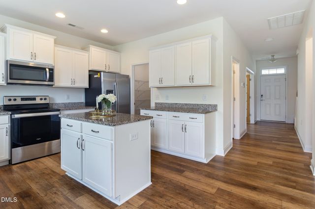 907 Burning Maple Lane, Mebane, NC 27302