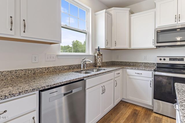 907 Burning Maple Lane, Mebane, NC 27302