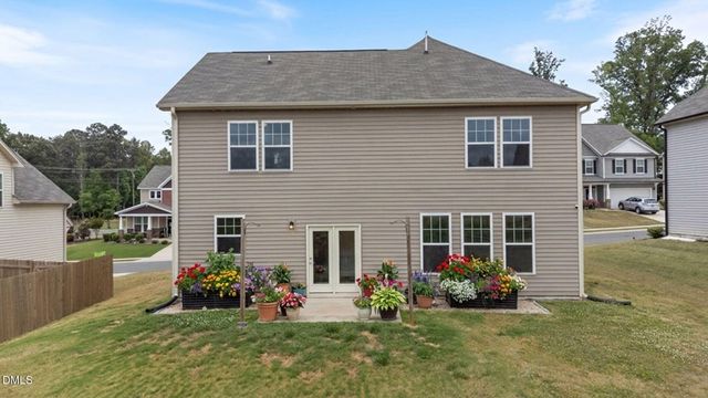 907 Burning Maple Lane, Mebane, NC 27302