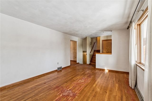 43 Circle Dr, Brighton Twp, PA 15009