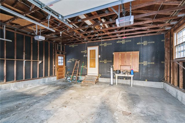 43 Circle Dr, Brighton Twp, PA 15009