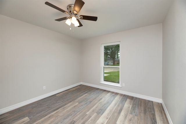 314 Sixpence Lane, Euless, TX 76039