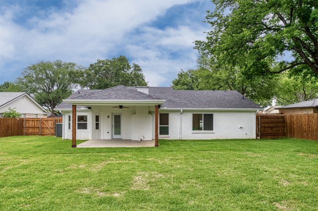 314 Sixpence Lane, Euless, TX 76039