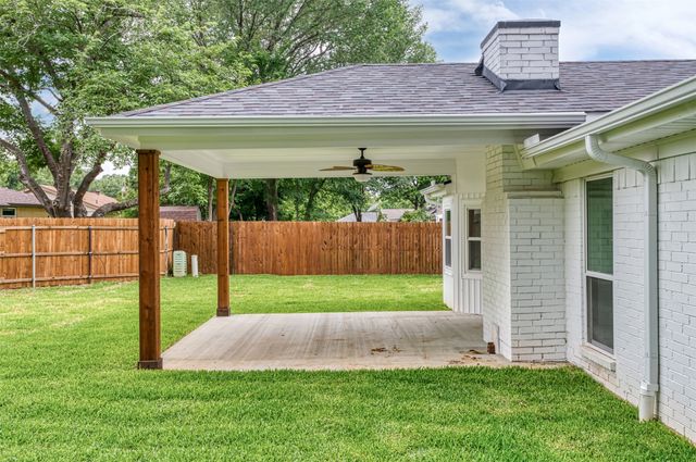 314 Sixpence Lane, Euless, TX 76039