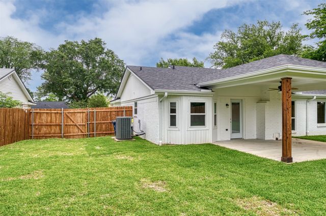 314 Sixpence Lane, Euless, TX 76039