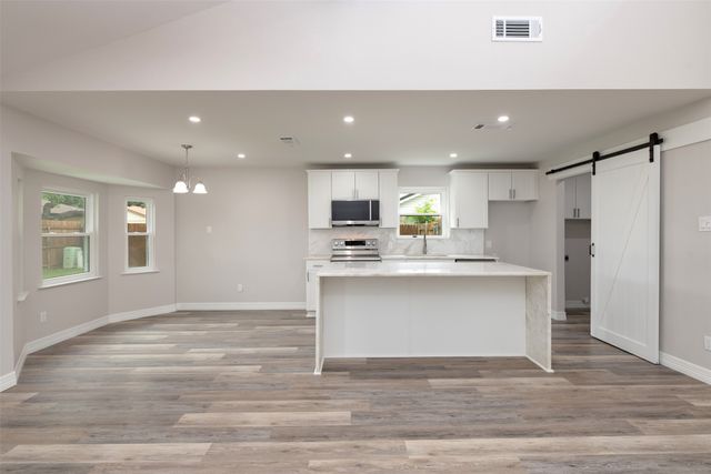 314 Sixpence Lane, Euless, TX 76039