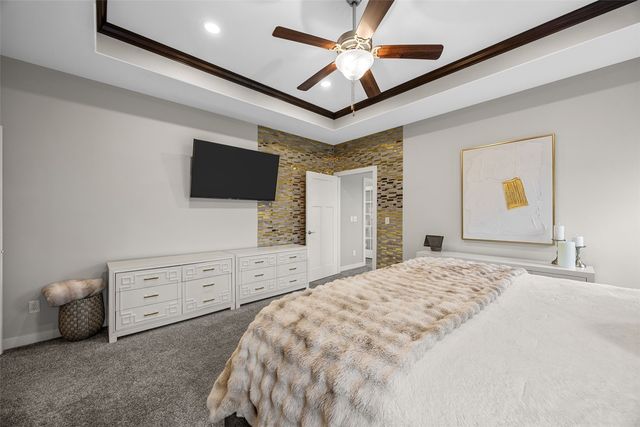 4812 Hay Field Court SW, Cedar Rapids, IA 52404