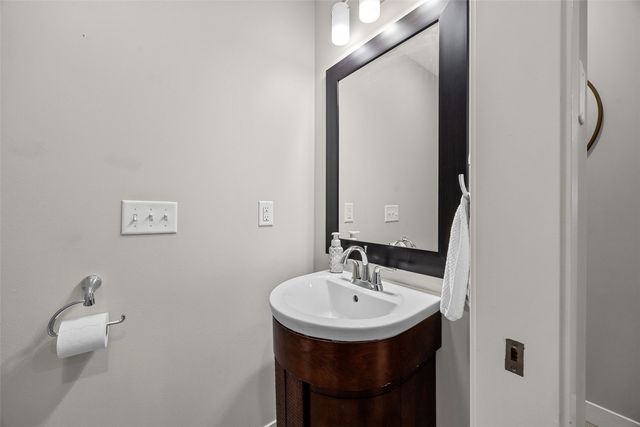 4812 Hay Field Court SW, Cedar Rapids, IA 52404