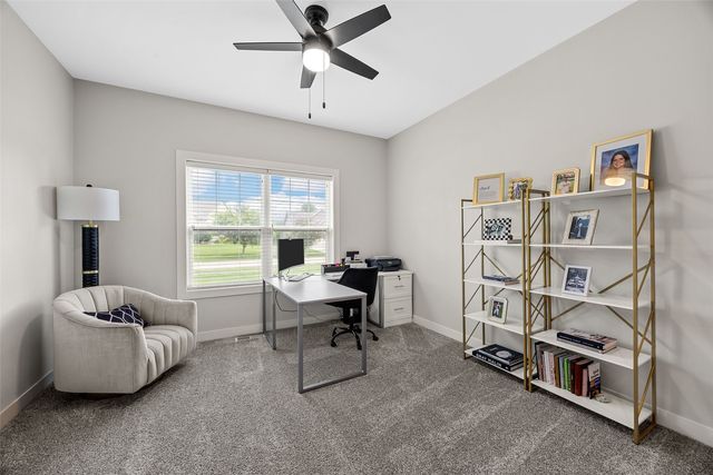 4812 Hay Field Court SW, Cedar Rapids, IA 52404