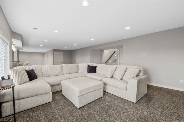 4812 Hay Field Court SW, Cedar Rapids, IA 52404