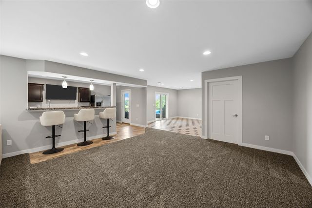 4812 Hay Field Court SW, Cedar Rapids, IA 52404