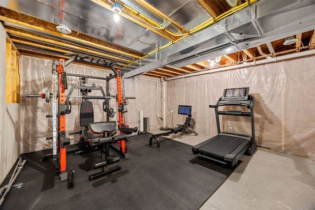 4812 Hay Field Court SW, Cedar Rapids, IA 52404