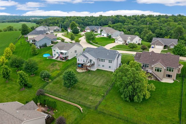 4812 Hay Field Court SW, Cedar Rapids, IA 52404
