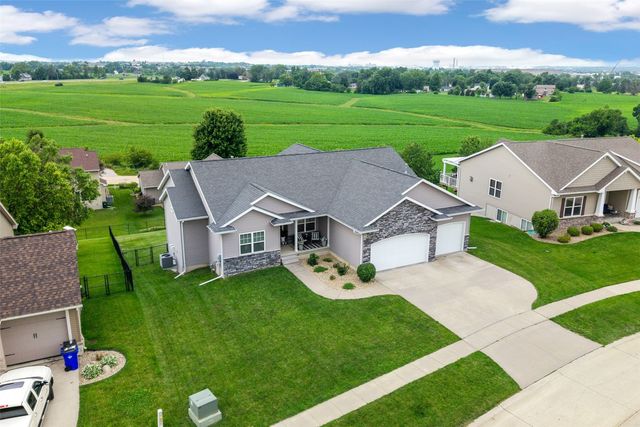 4812 Hay Field Court SW, Cedar Rapids, IA 52404