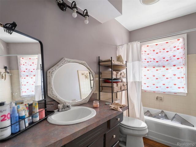 120 Boman Street, Flushing, MI 48433