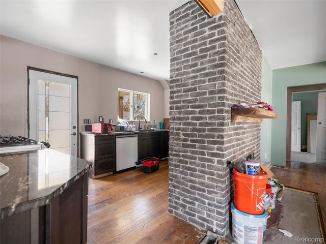 120 Boman Street, Flushing, MI 48433