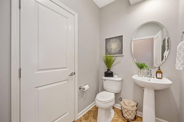 224 Barbrook Ct, Roseville, CA 95747