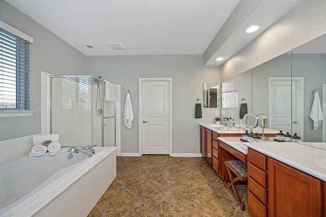 224 Barbrook Ct, Roseville, CA 95747