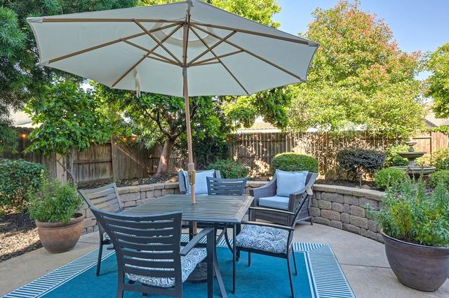 224 Barbrook Ct, Roseville, CA 95747