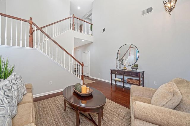 224 Barbrook Ct, Roseville, CA 95747