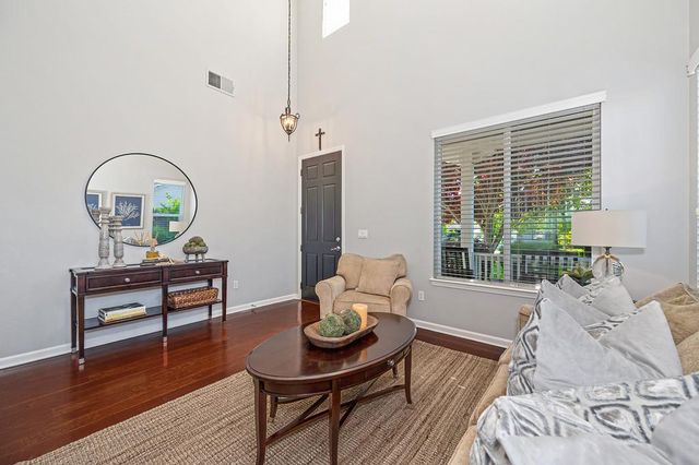 224 Barbrook Ct, Roseville, CA 95747