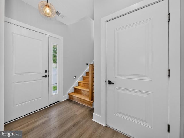 17217 REDLAND RD, Rockville, MD 20855