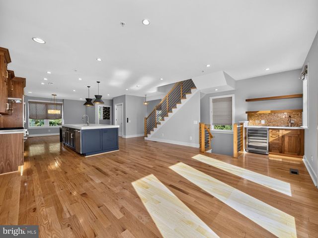 17217 REDLAND RD, Rockville, MD 20855