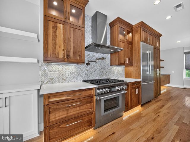 17217 REDLAND RD, Rockville, MD 20855