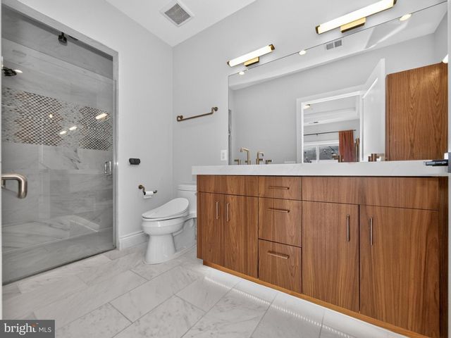 17217 REDLAND RD, Rockville, MD 20855