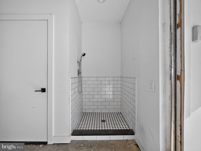 17217 REDLAND RD, Rockville, MD 20855