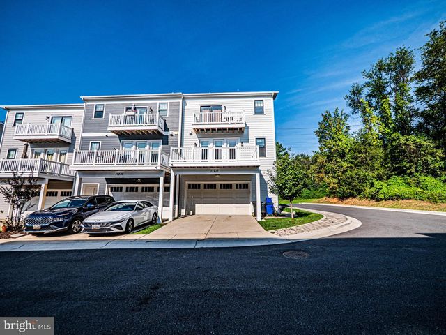 17217 REDLAND RD, Rockville, MD 20855