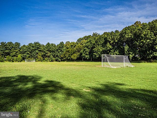 17217 REDLAND RD, Rockville, MD 20855