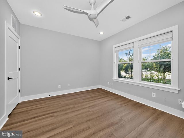 17217 REDLAND RD, Rockville, MD 20855