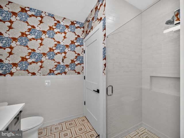 17217 REDLAND RD, Rockville, MD 20855