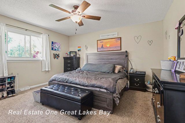 2931 Krueger Place, Saginaw Twp, MI 48603
