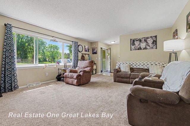 2931 Krueger Place, Saginaw Twp, MI 48603
