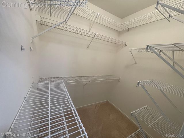 6600 Bellows Court, West Bloomfield Charter Township, MI 48322