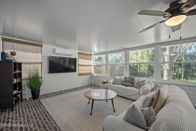 2504 LIBERTY Lane, Jacksonville Beach, FL 32250