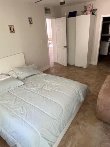 175 NW 121st St, North Miami, FL 33168