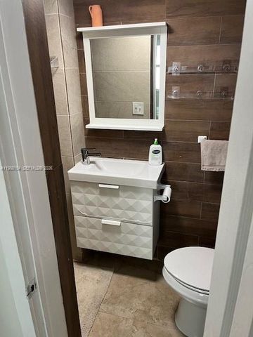 175 NW 121st St, North Miami, FL 33168